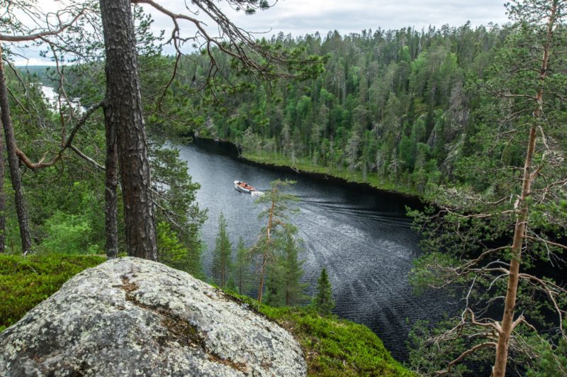 Kaňonovité jezero Julma-Ölkky