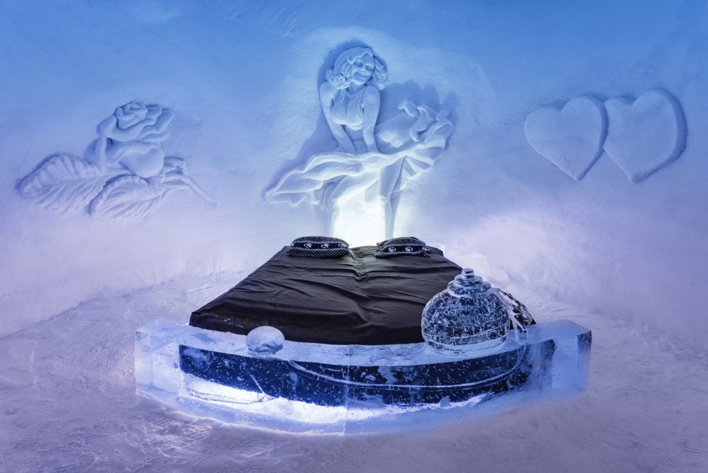 Ledové pokoje Snowhotel365, noční dobrodružství